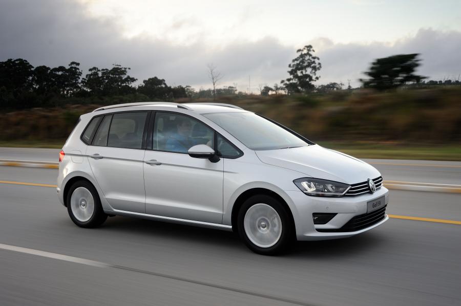  Volkswagen Golf SV 2015 года  (ZA) (фото 5 из 19)